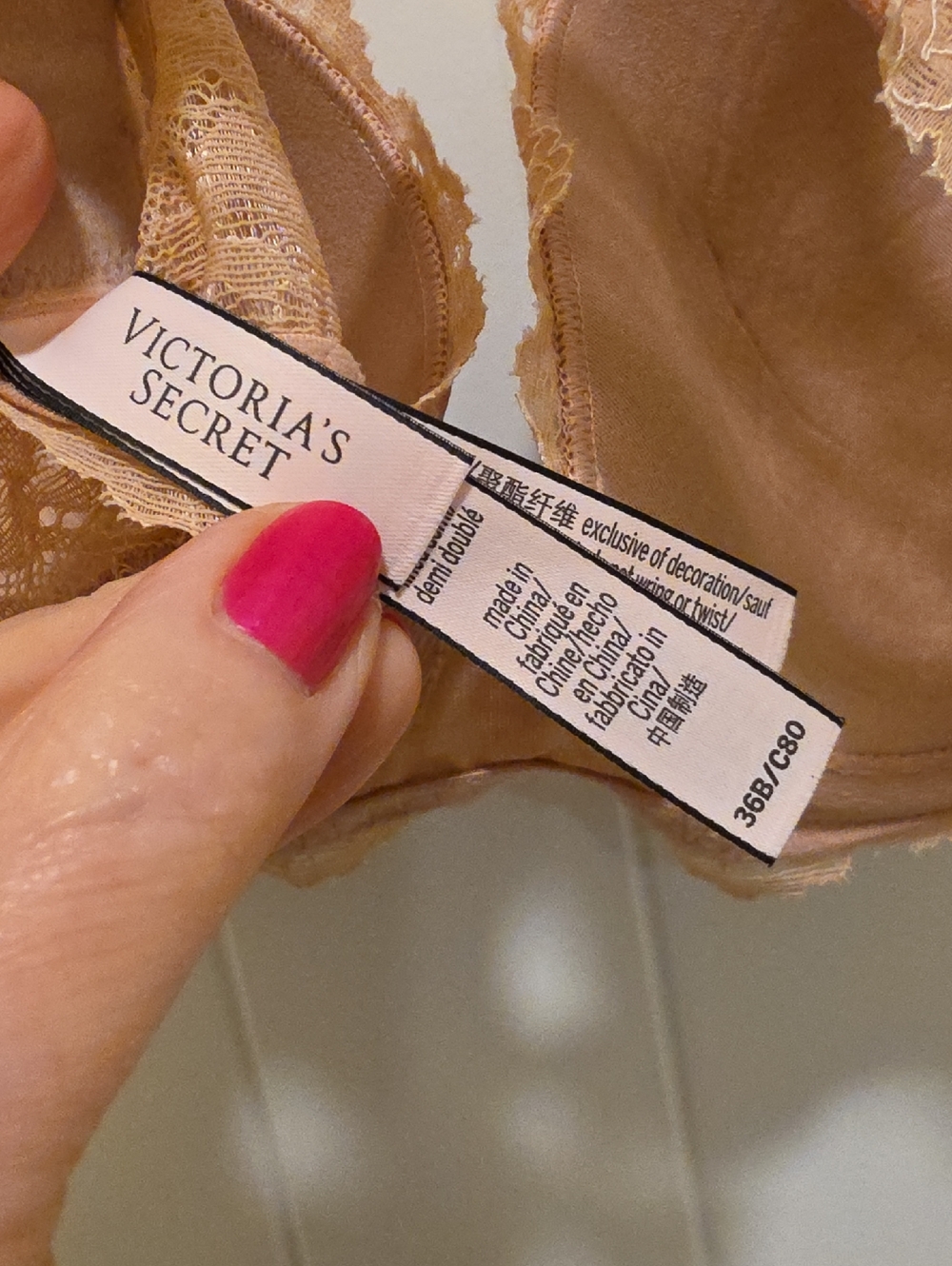 Victoria's Secret Dream Angels Lace Trim Peach Nude Size 36B - Picture 2 of 6